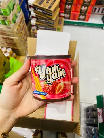 Bánh chấm sốt dâu
