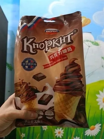 Bánh ốc quế socola kem knookht 320g