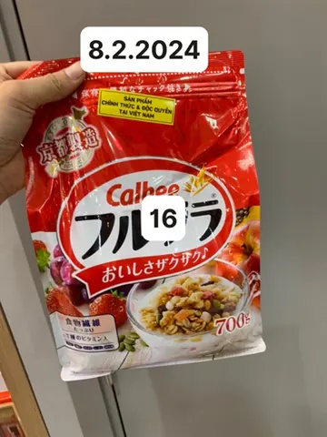Ngũ cốc dinh dưỡng Calbee nhật màu đỏ