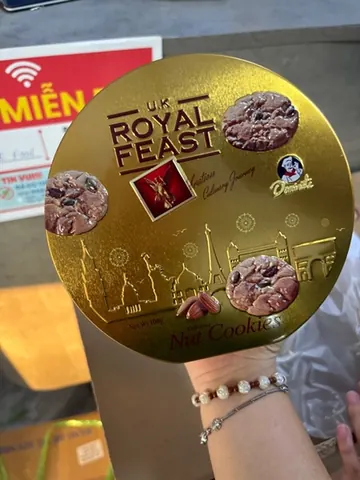 Bánh quy Classic 100g T24