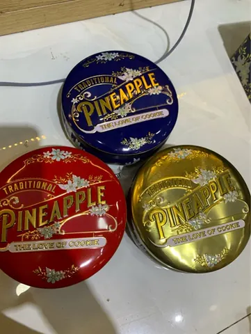 Bánh dứa tròn nhỏ hộp thiếc pineapple 100g vàng/sữa/đỏ