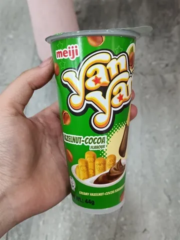 Bánh Yan Yan Chấm Cacao