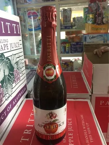 Nước ép táo có gas patritti chai 750ML