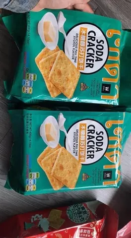 Bánh Soda Cracker gói xanh