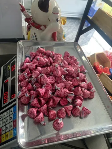 Kẹo Socola Kisses Vị Dâu Lẻ Kg